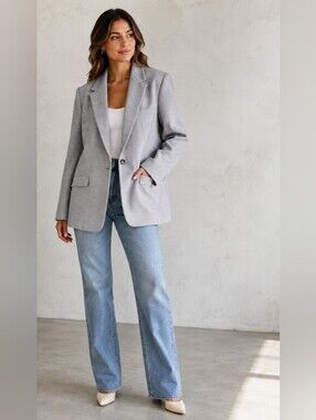 MAST & Harbour Women's Gray Tailored Blazer - L/G Minimalist Quiet Luxury